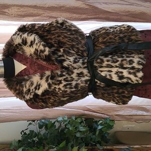 Leopard print faux fur vest